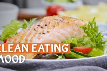 Ramadan Suhoor Recipe Ideas: Salmon and Avocado Salad