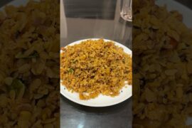 Fluffy & Soft Poha in 2 Minutes | Quick Breakfast Recipe | #shorts