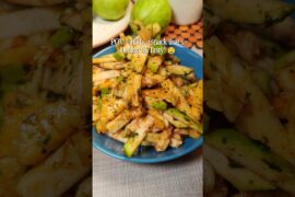 5-Minute Chatpata Guava Pineapple Salad | Healthy & Spicy Fruit Chaat #shorts