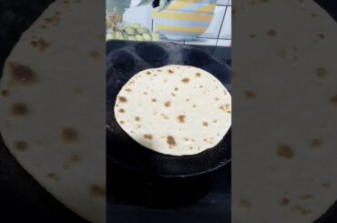 Roti fulane ka sehi tarika #roti #ytshorts #flatbread #chapati #information #healthy #phulka
