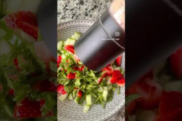 Are you a cucumber or strawberry person? #shortvideo #health #food #shorts #tips