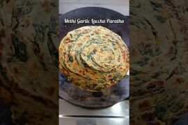 #cookwithniku #methigarlicparatha #trending #lacchaparantha #food #healthy #viralshorts #paratha