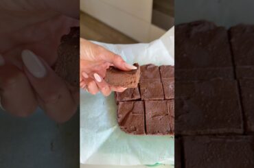 3 ingredient protein fudge #healthyrecipes #recipe #shorts #snacks #cookingshorts