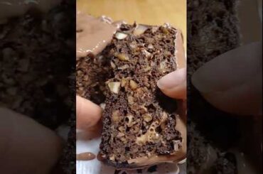 Chocolate cake with almonds in 5' #howtomakechocolatecake #chocolate #healthyrecipes #howtomakececak