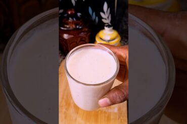 Banana Milkshake / Healthy Drink / Simple breakfast recipes / Yummy food #shorts #viral #video