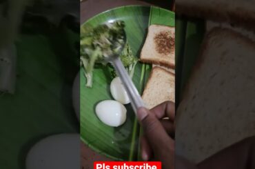 #healthy breakfast# bread #brocolis #eggs