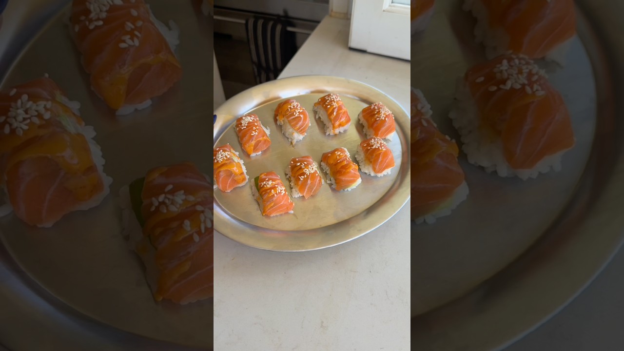 Ice tray sushi hack #healthyrecipes #shorts #sushi #easyrecipe #kitchenhacks Ice tray sushi hack #healthyrecipes #shorts #sushi #easyrecipe #kitchenhacks
