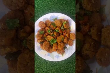 Healthy Lauki Dhokla (Dudhi Na Muthiya) | Steamed & Tasty Gujarati Snack Recipe