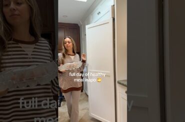 what I eat in a day healthy & balanced!! #whatieatinaday #mealinspo #healthyeating #shorts