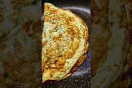 Creamy Omelet #shorts #short#shortvideo #food #recipe #cooking#healthy #trending#viral #thetastybite