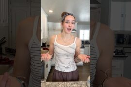 Testing the *viral* 2 ingredient yogurt cheesecake recipe #healthyrecipes #highprotein