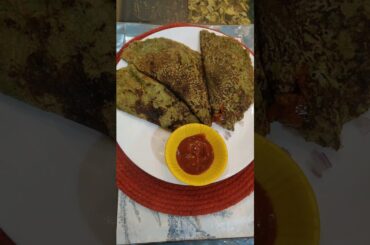 #hari moong cheela#healty break fast #healthy #shorts #shortfeed #youtubeshorts #cooking #food