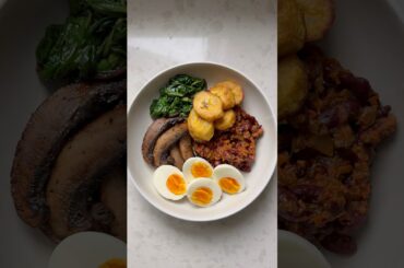 Sweet and Savory Breakfast Bowl #easyrecipes #realfood #healthybreakfastideas #plantains #wholefood