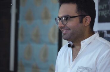 pineapple cherry tomato Thai salad / salad recipes / healthy salad recipes