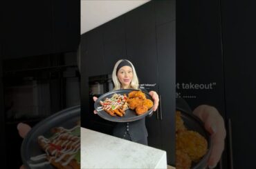 cornflake chicken and fries #proteinrecipes #recipe #healthydinner #chickenrecipe #cornflakechicken