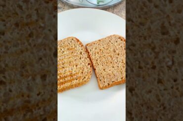 Breakfast ideas#roadtohealthy #wholewheatbread #sugarbeans#mushroomrecipe #vegetarianrecipies