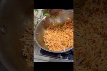 Healthy Lunch Box Recipe #tomatorice #tomato #kavyasrikitchen #reels