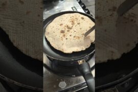 Roti fulane ka sehi tarika#roti #ytshorts #flatbread #chapati #information #healthy #phulka