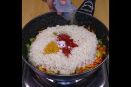 Easy Chicken Vegetable Stir Fry Recipe | Quick & Healthy Chicken Dinner in 15 Minutes #cheesepull