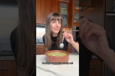 NO-WASTE, HIGH-PROTEIN, DAIRY-FREE Creamy Broccoli Soup. Animal-free, tasty, healthy soup you’ll eat