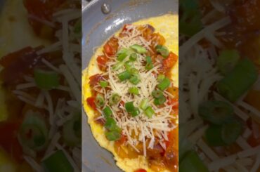 Mexican stuff omelette #shorts #ytshorts #breakfast #brunch #cooking #food #foodies #recipe #reels