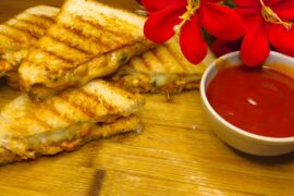 Cheesy Chicken Grilled Sandwich | Crispy & Healthy Chicken Sandwich Recipe