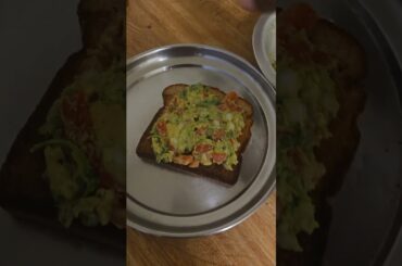 Healthy Guacamole Breakfast with Bread #food  #home   #salad