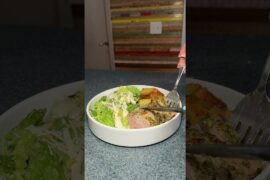 Follow for more healthy dinner ideas from a dietitian! #healthydinner #dinnerideas #porkrecipe