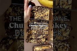 Chunky Monkey Date Bark #recipe #easyrecipe #dessertrecipe #healthyrecipes