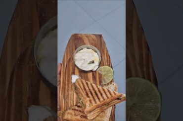 Easy breakfast #bread #avacados #sandwichrecipe #healthyfood #qucikrecipe #quicksnackrecipe #shorts