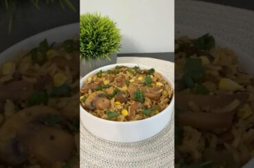 Mushroom Fried Rice | No Sauces | Simple & Healthy Recipes #lunch #easyrecipes #healthyfood #shorts