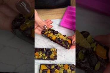 Healthy date & dried fruit bar coated in sugar-free chocolate. Guilt-free snack! #MunchiesHouse