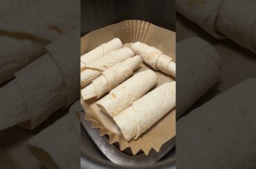 Crispy air fryer tortilla snacks with cheddar #airfryersnacks #cheddarsnack #quickbites