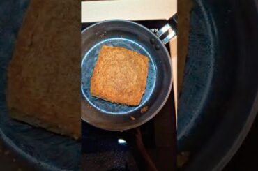 Easy 5 minutes quick breakfast recipe. School snackbox idea #viral #trending #healthybreakfast