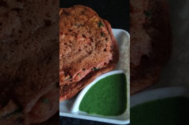 Instant Moong Dal Chilla Recipe #shorts #nashta #healthysnacks #nashtarecipe #snackideas