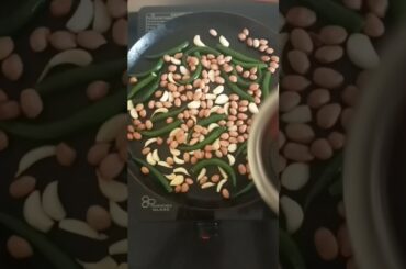 Thecha #food#foodvlog#recipe#tasty#healthy#garlic#chilly#peanut#chutney#spicy#maharashtra#cooking