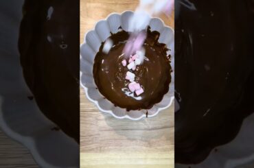 Low calorie ROCKY ROAD! Macros per serve Calories 55 Carbs 2. #Shorts #_elliewilsonfitness__