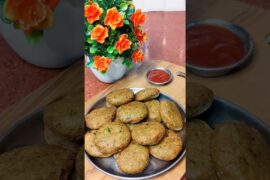 Hare Matar Aur Suji ka Nashta | Healthy & Tasty Breakfast Recipe #shorts#cooking #Shraddha Ki Rasoi