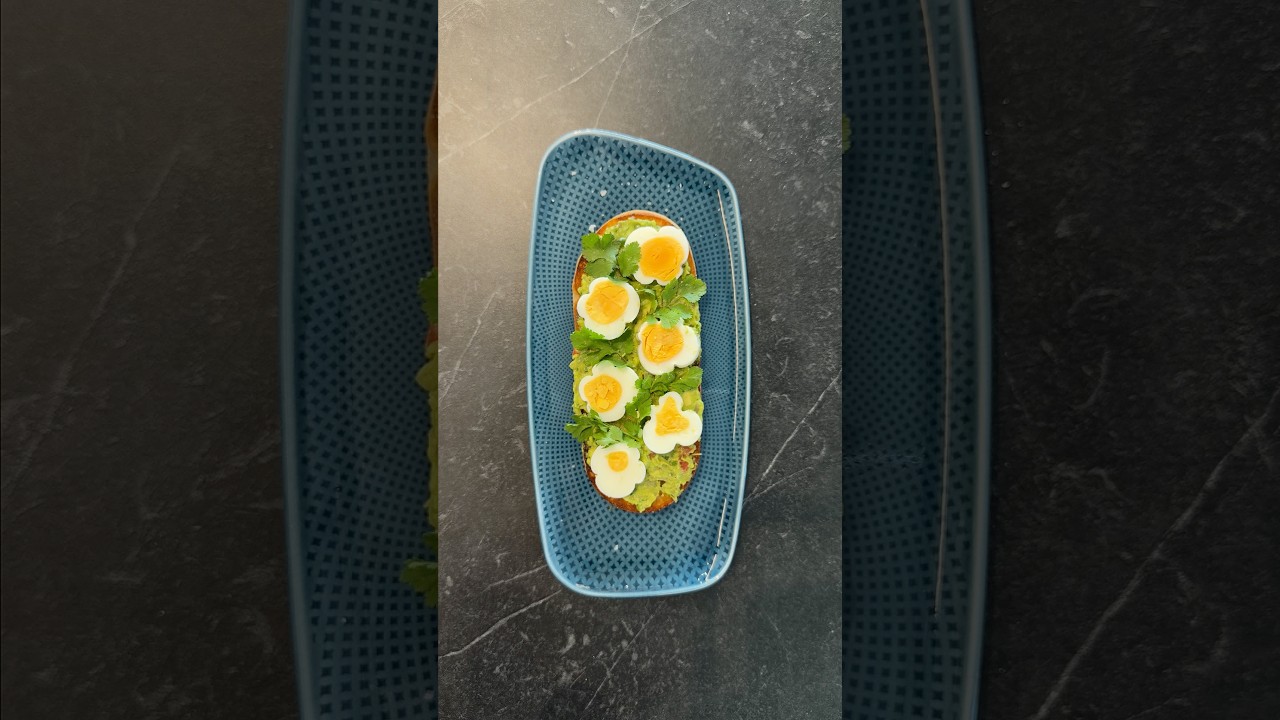 Flower Egg Avocado Toast Flower Egg Avocado Toast