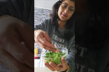 Bhagyashree Favourite Recipe Good for Eye Health,Gut & Immunity #shorts #viral #recipe #matarkisabji