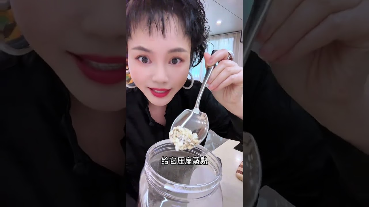 Egg & Oatmeal Porridge: Quick & Healthy Breakfast Idea for Busy Mornings Egg & Oatmeal Porridge: Quick & Healthy Breakfast Idea for Busy Mornings