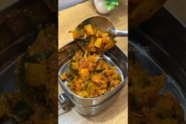 Lunch Recipe: Chapati n pumpkin poriyal | egg n fruit #shortsfeed #lunchideas #lunchbox