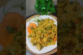 Egg Poha Recipe | Protein Packed Poha with Eggs | Breakfast Ideas
