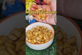Healthy suji mathri #youtubeshorts #recipe #cooking #food #holi #viral #nashta #Healthy #suji #short