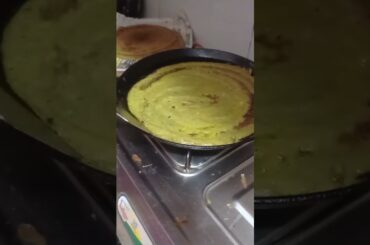 Healthy breakfast#mung ka chilla#nariyal chatni