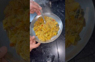 Vegetable Vermicelli Recipe | Healthy Breakfast Seviyan Upma in 10 Minutes #viral #shorts