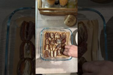 Der einfachste Snack #datteln #snicker #dattelsnickers #healthyrecipes #shorts