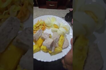 Easy healthy breakfast recipe in Kenya - worth 100 bob? #kenyanfood