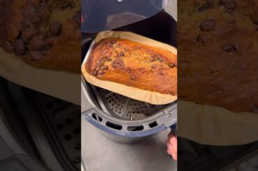 Airfryer Banana Bread - quick and easy recipe #recipe #airfyer #baking #foodie