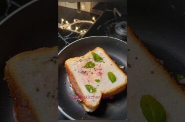 Beetroot Curd Tadka Sandwich | Healthy No Mayo Sandwich Recipe | Easy Breakfast Recipe